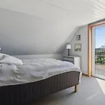 Hakon - 40m From The Sea By Interhome *