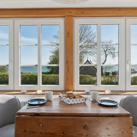 펜션 Hakon - 40m From The Sea By Interhome 넥소