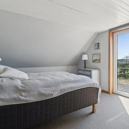 Hakon - 40m From The Sea By Interhome *